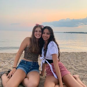 Meet your Posher, Bella